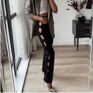 ZARA Blogger Favorite Straight Cut Out High Waisted black jeans size 6